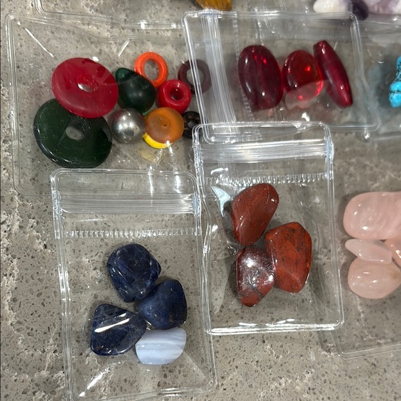 Assorted Gemstone Collection - Picture 2 of 5